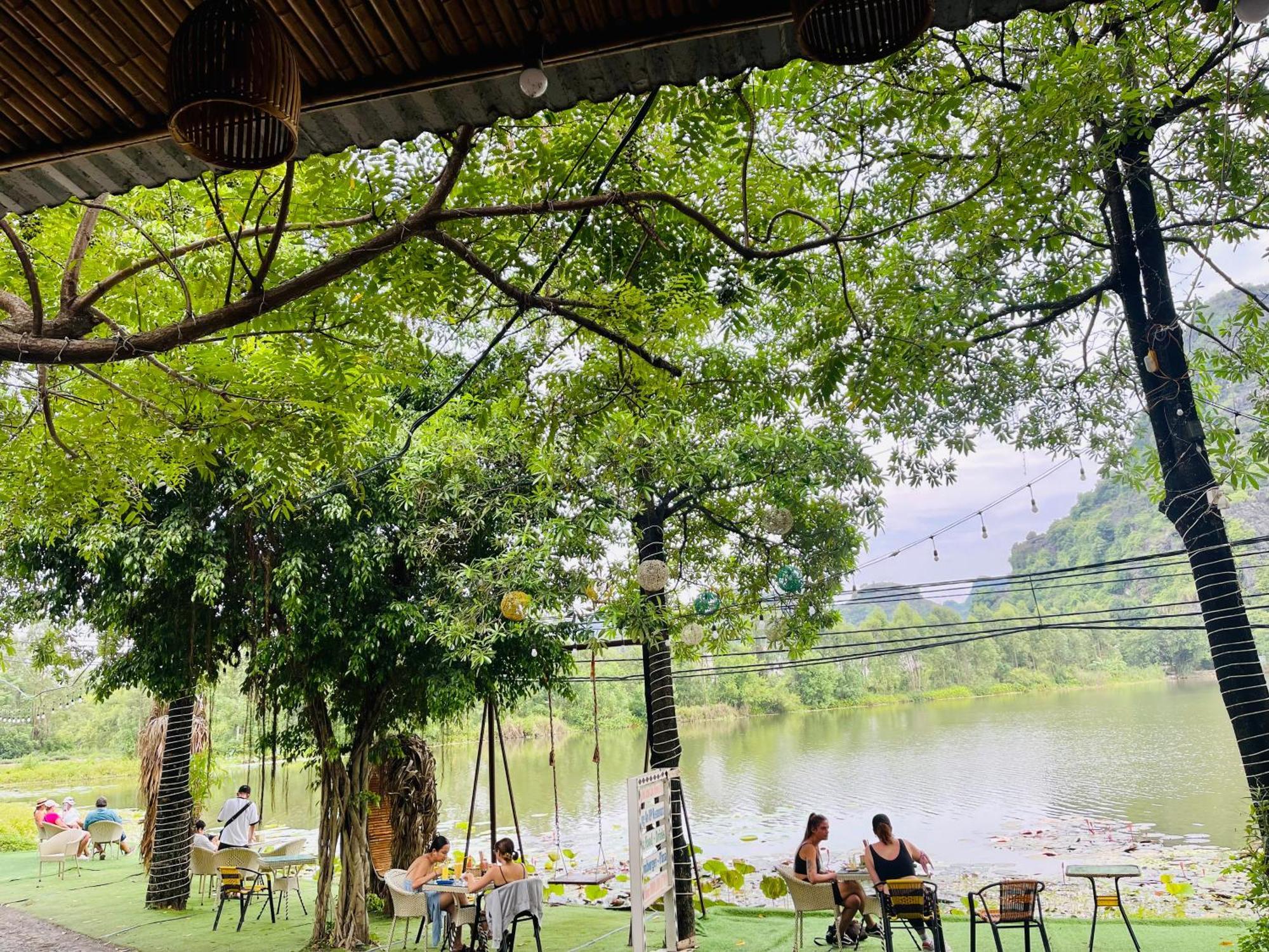 Trang An Lotus Lake Homestay นิญบิ่ญ ภายนอก รูปภาพ